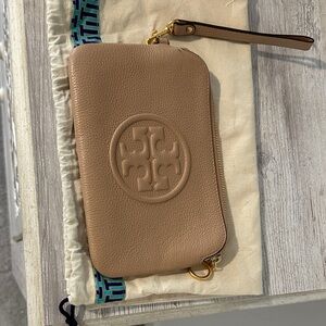 Tory Burch Beige Leather Wristlet